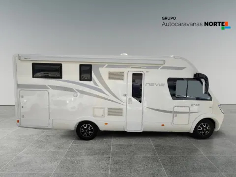Autocaravana MCLOUIS NEVIS 873 Ocasión