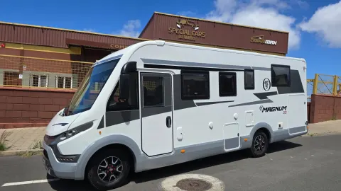 Autocaravana ELNAGH MAGNUM 582 160CV