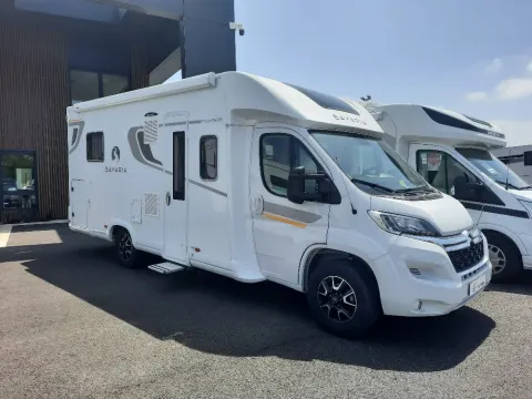 Autocaravana Perfilada-bavaria T726FC Nomade-ocasion