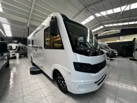 Autocaravana Nueva Weinsberg Caracore 700 Meg