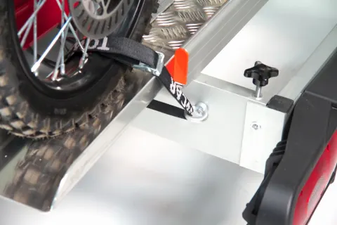 Towcar cross