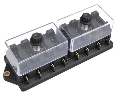 Caja de conexiones para fusibles de 8 tomas.