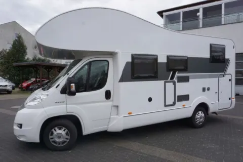Autocaravana Capuchina Bürstner Argos Time 670