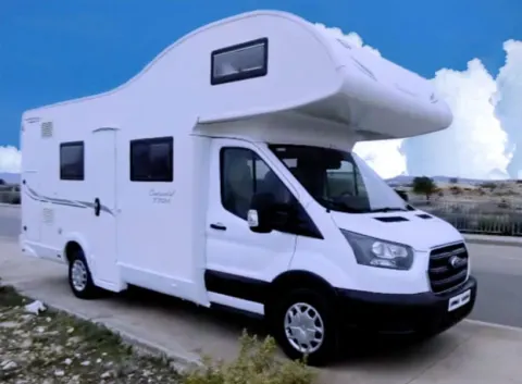 Autocaravana Capuchina CI International 700M