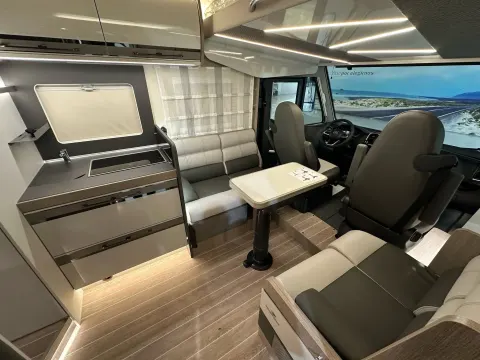 Autocaravana integral de ocasión Roller Team Zefiro 267 MH (2025)