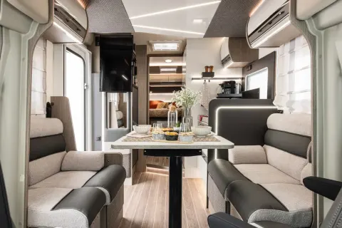 Autocaravana integral Roller Team Zefiro 267 (2026)