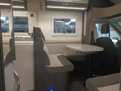 Autocaravana perfilada de ocasión Roller Team Kronos 265 TL (2024)