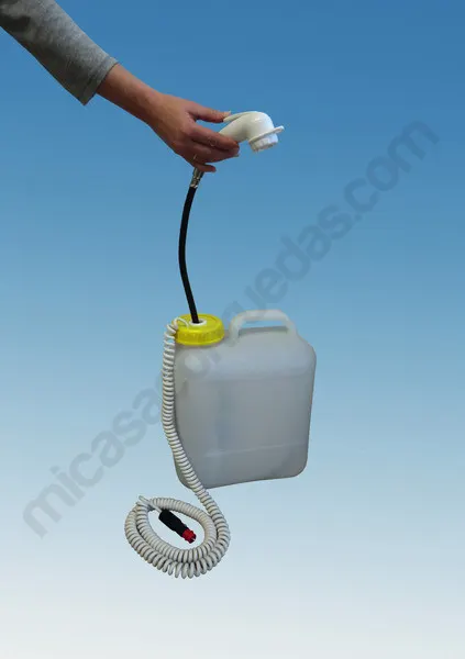 Ducha exterior con bidón de 20 l. COMET