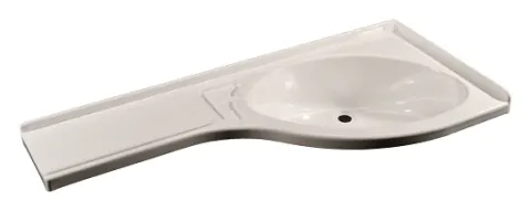 Lavabo a la derecha de esquina con encimera