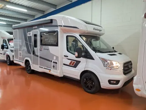 Autocaravana Perfilada Challenger Ford 240 Graphite Edition 165 CV Automatic