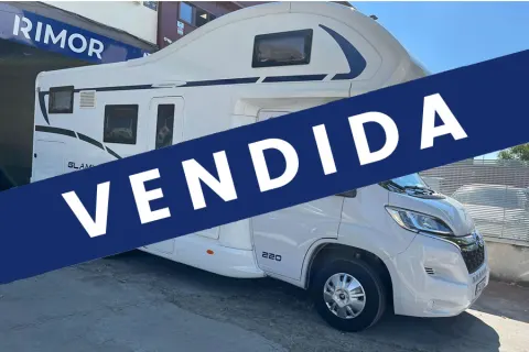 Autocaravana de ocasión McLouis Glamys 220 Literas
