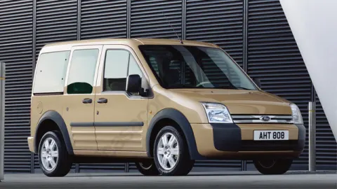 Suspensión neumática Ford Transit Connect año 02-Actualidad