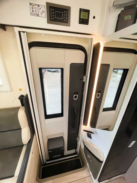Autocaravana MCLOUIS MC4 381 – 2026 – AUTOMATICA