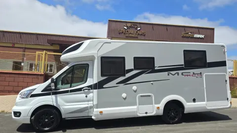 Autocaravana MCLOUIS MC4 379 170CV