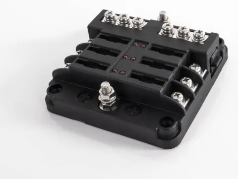 Caja porta fusibles 6 vías + negativo