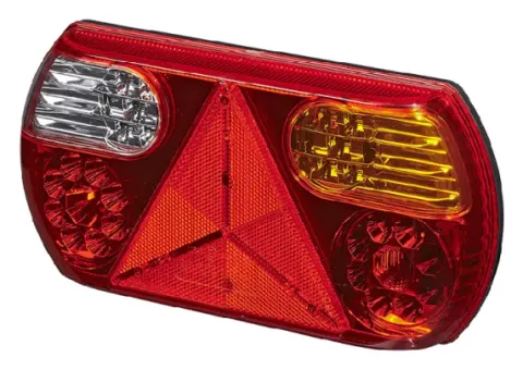 Piloto trasero derecho con 32 LED de 6 funciones.