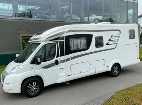 Autocaravana Perfilada Hymer / Eriba / Hymercar T678