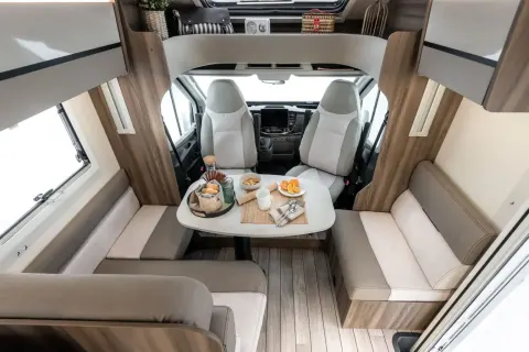 Autocaravana perfilada Roller Team Kronos 284 TL (2027)