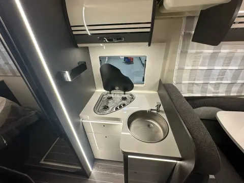 Autocaravana perfilada de ocasión Roller Team Kronos 265 TL (2025)