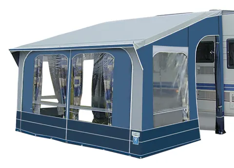 Goldcamp Chamonix 2 avance caravana