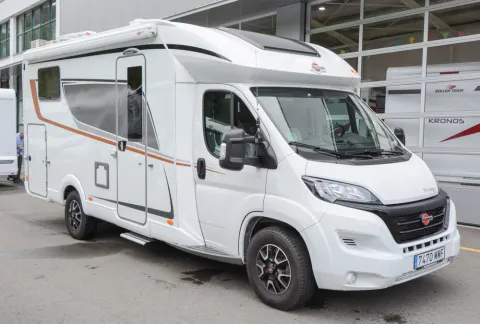 Autocaravana Bürstner Privilege T 690G Carnet C a 3.850kg