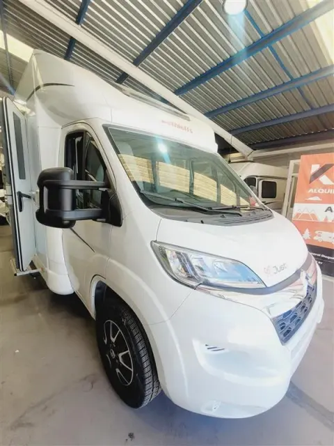 Autocaravana de ocasión Dethleffs Just 90 Aniversario T 7052 DBM (2024)