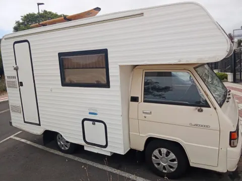 Autocaravana Capuchina Mitsubishi L300 capuchina