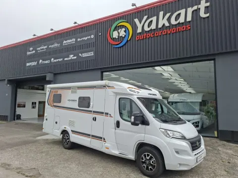 Autocaravana Perfilada WEINSBERG Caracompact 600 meg de Ocasión