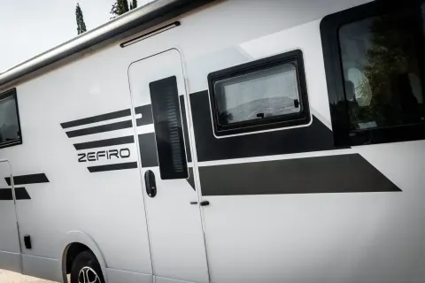 Autocaravana integral Roller Team Zefiro 287 (2026)