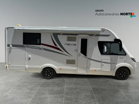 Autocaravana MCLOUIS NEVIS 80 Ocasión