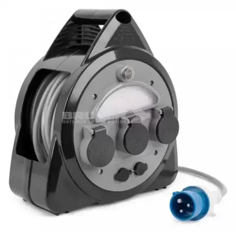 Alargadera Brunner 15 metros con 3 conexiones Schuko, 2 puertos USB y luz integrada para autocaravana, caravana y camper.