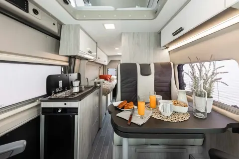 Camper de alquiler Roller Team Livingstone 6 Sport