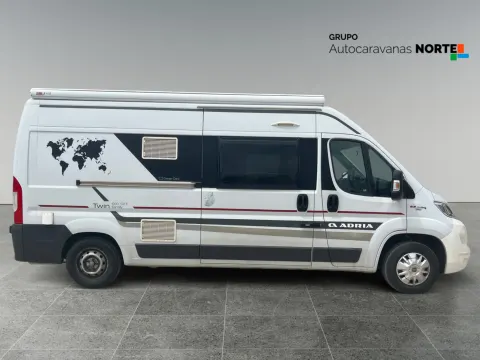 Furgonetas Camper Ocasión ADRIA TWIN SUPREME 640SLB TWIN 600 SPT FAMILY