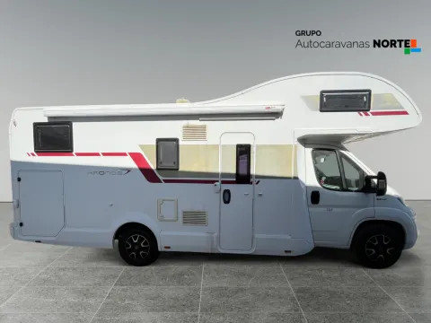 Autocaravana ROLLER TEAM KRONOS 284 M Ocasión