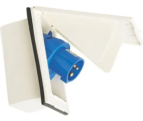 Enchufe para empotrar P17 16A giratorio blanco
