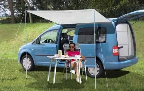 Toldo rail Mini-Camper batalla larga 220 X 240 cm