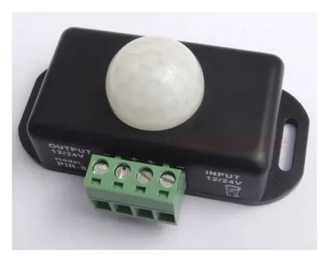 Detector de movimiento infrarojos 12v. Especial caravana.