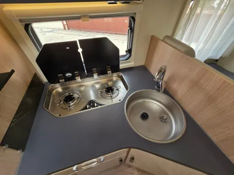 Autocaravana GIOTTILINE SIENA 390F 165CV