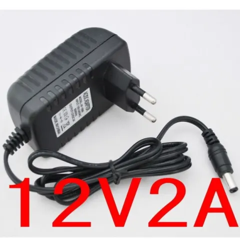 Alimentador 12v. 2A Enchufable