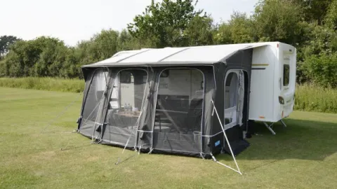 AVANCES HINCHABLES KAMPA · Ref. KAMPA01