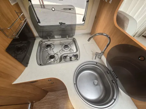 Autocaravana ADRIA CORAL S690 SP 130CV