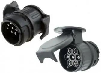 ADAPTADOR BASE 7 / CLAVIJA 13 · Ref. 1733039