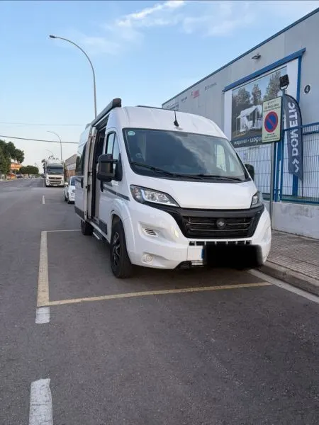 Furgoneta Camper Carado 540