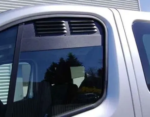 Airvent ventanillas delanteras Talento/Nissan/NV300