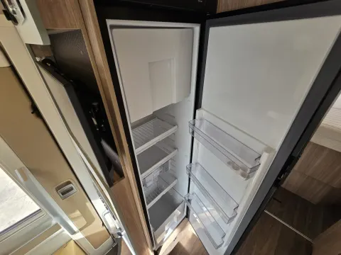 Autocaravana BURSTNER LYSEO BT7364 140CV