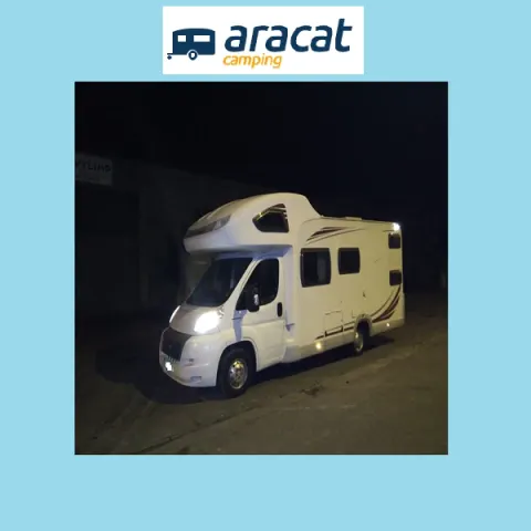 Autocaravana Chateau Homecar A581
