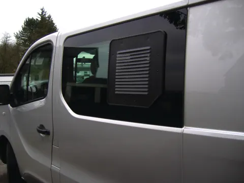 Ventilation Grille F. Ventana deslizante en la izquierda Ren.trafic+Opel Vivaro de 2014 – Sistema de Ventilació Renault+Opel Li