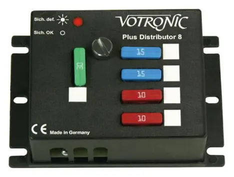 Carbest Plusdistributor 8 con tapa para proteger 6 circuitos de potencia