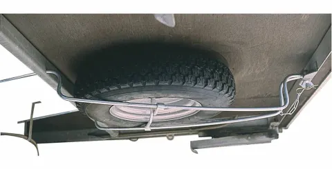 Soporte de rueda de tren de rodaje para caravanas
