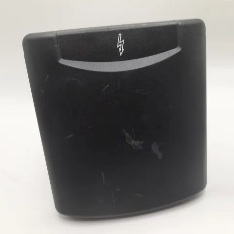 Toma Exterior CEE17 magnética negra (RASTRO)
